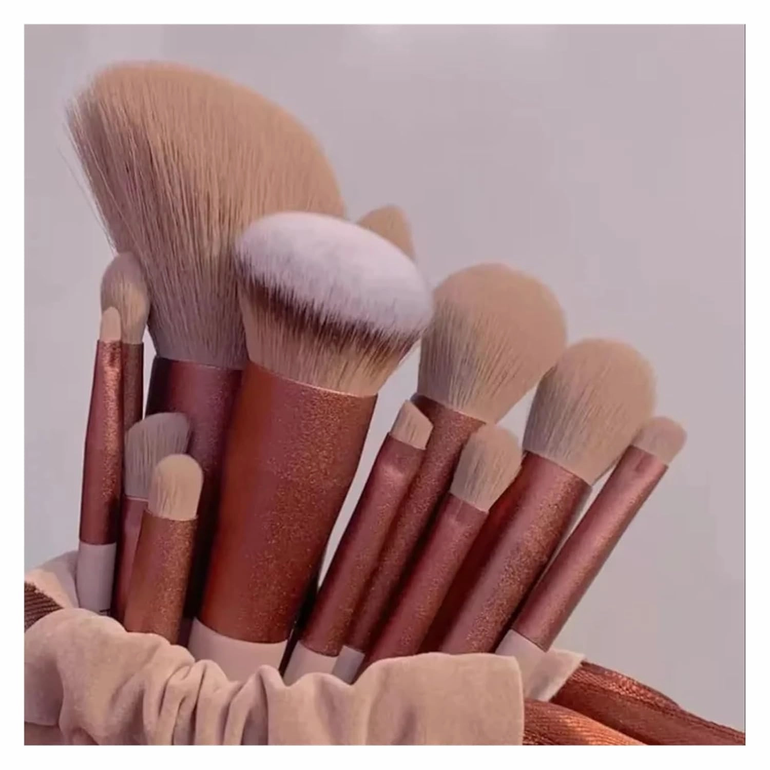 13 PCS Colorful Makeup Brush Set Eye Shadow Foundation Women's Makeup Brushes Eye Shadow Blush Beauty Soft Makeup Toolkit(Yellow)
