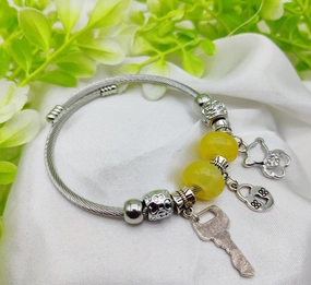 1 Piece Intelligent Elegant Pandora Charm Bracelet with Yellow Beads and Adorable Charms 