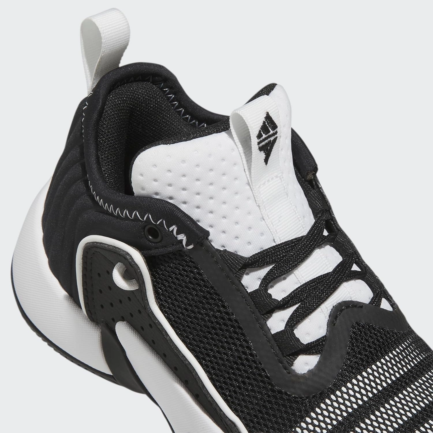 adidas Unisex-Child Trae Unlimited Basketball Shoes