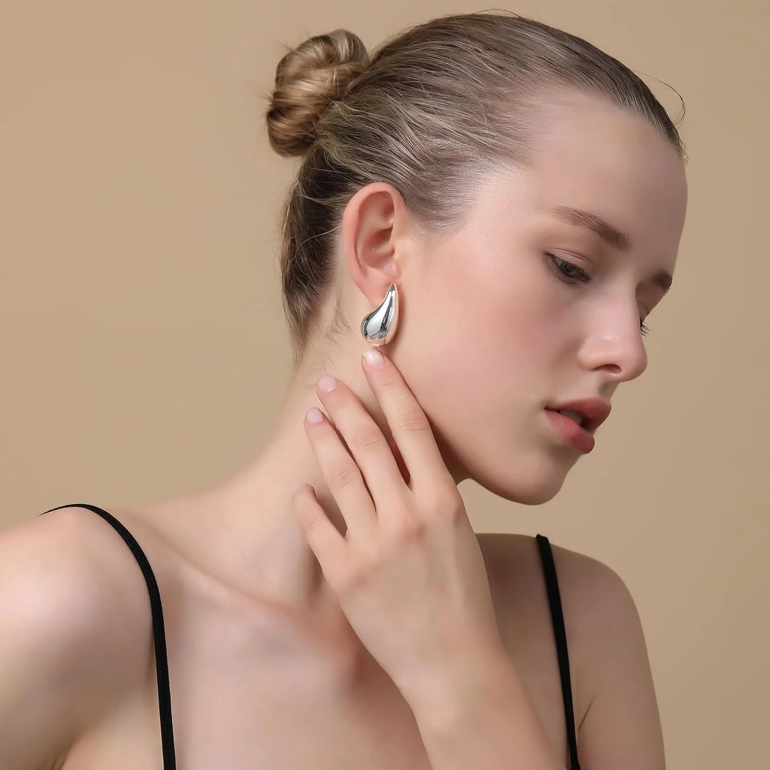 Apsvo Chunky Gold Hoop Earrings for Women, Dupes Earrings Lightweight Waterdrop Hollow Open Hoops, Hypoallergenic Gold Plated Earrings Fashion Jewelry