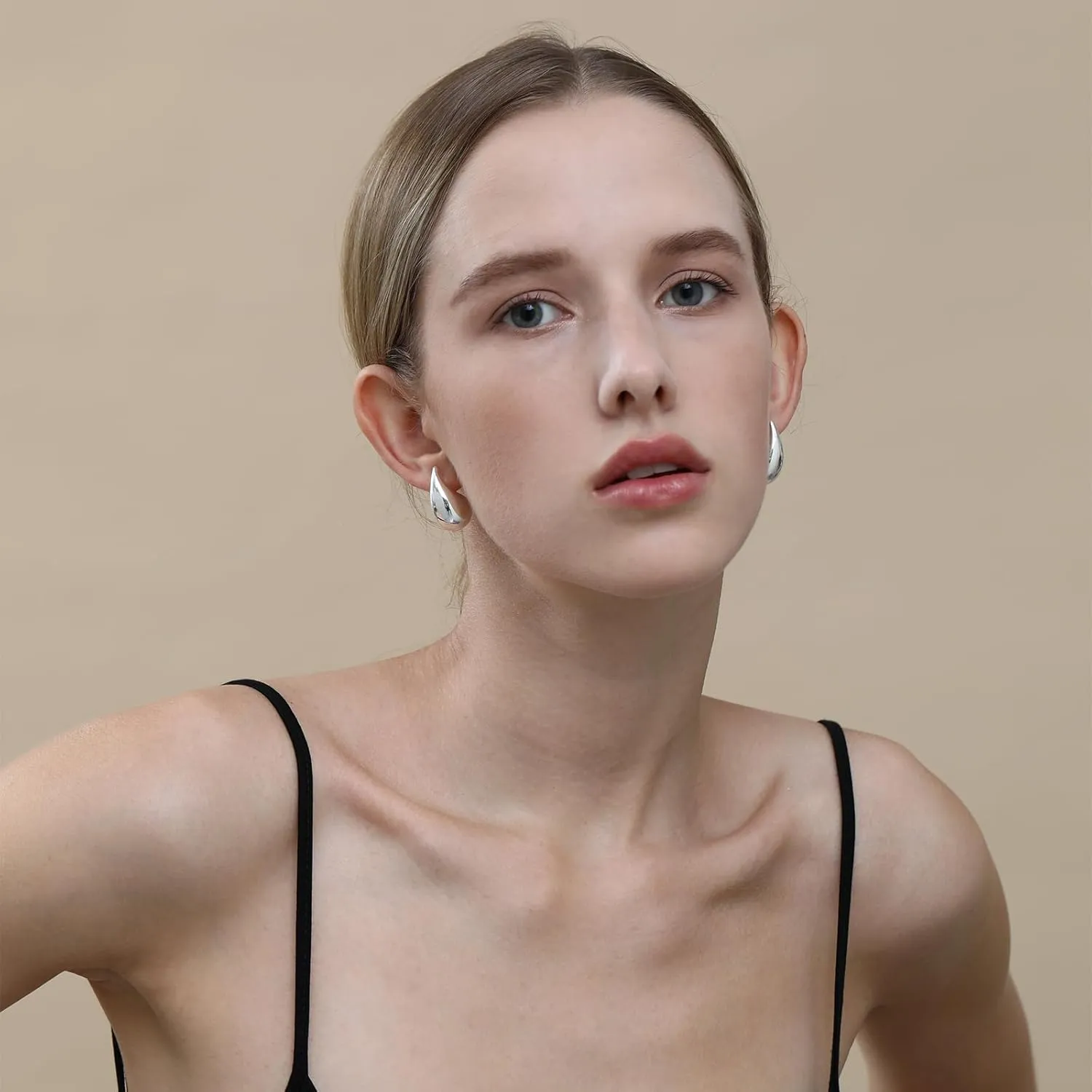 Apsvo Chunky Gold Hoop Earrings for Women, Dupes Earrings Lightweight Waterdrop Hollow Open Hoops, Hypoallergenic Gold Plated Earrings Fashion Jewelry