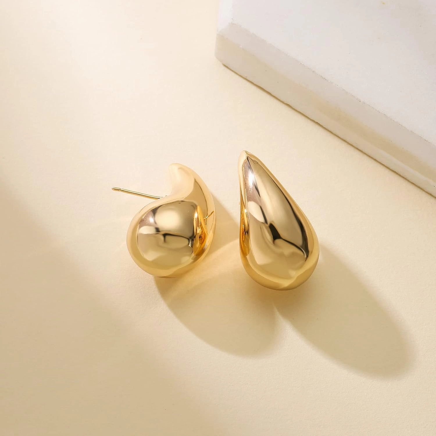 Apsvo Chunky Gold Hoop Earrings for Women, Dupes Earrings Lightweight Waterdrop Hollow Open Hoops, Hypoallergenic Gold Plated Earrings Fashion Jewelry