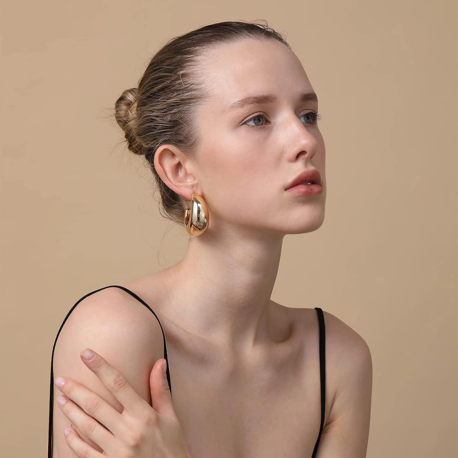 Apsvo Extra Large Drop Earring, Oversized Chunky Gold Hoop Earrings for Women, Lightweight Hypoallergenic Gold Plated Big Earrings Fashion Jewelry