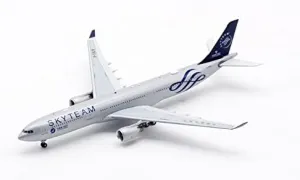 Aviation China Southern Airline SkyTeam A330-300 B-5928 1:400 DIECAST Aircraft Pre-builded Model