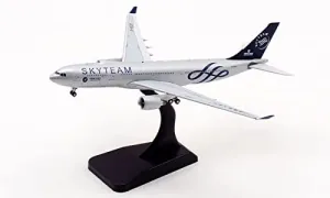 Aviation SKYTEAM Airbus A330-200 B-6528 1/400 DIECAST Aircraft Pre-builded Model