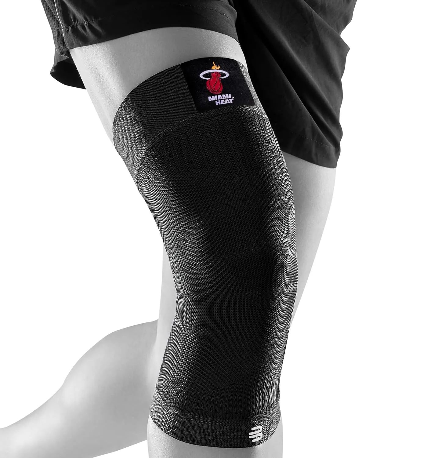 Bauerfeind Sports Compression Knee Support NBA Miami Heat - Lightweight Design with Gripping Zones for Basketball Knee Pain Relief & Performance (Heat, L)