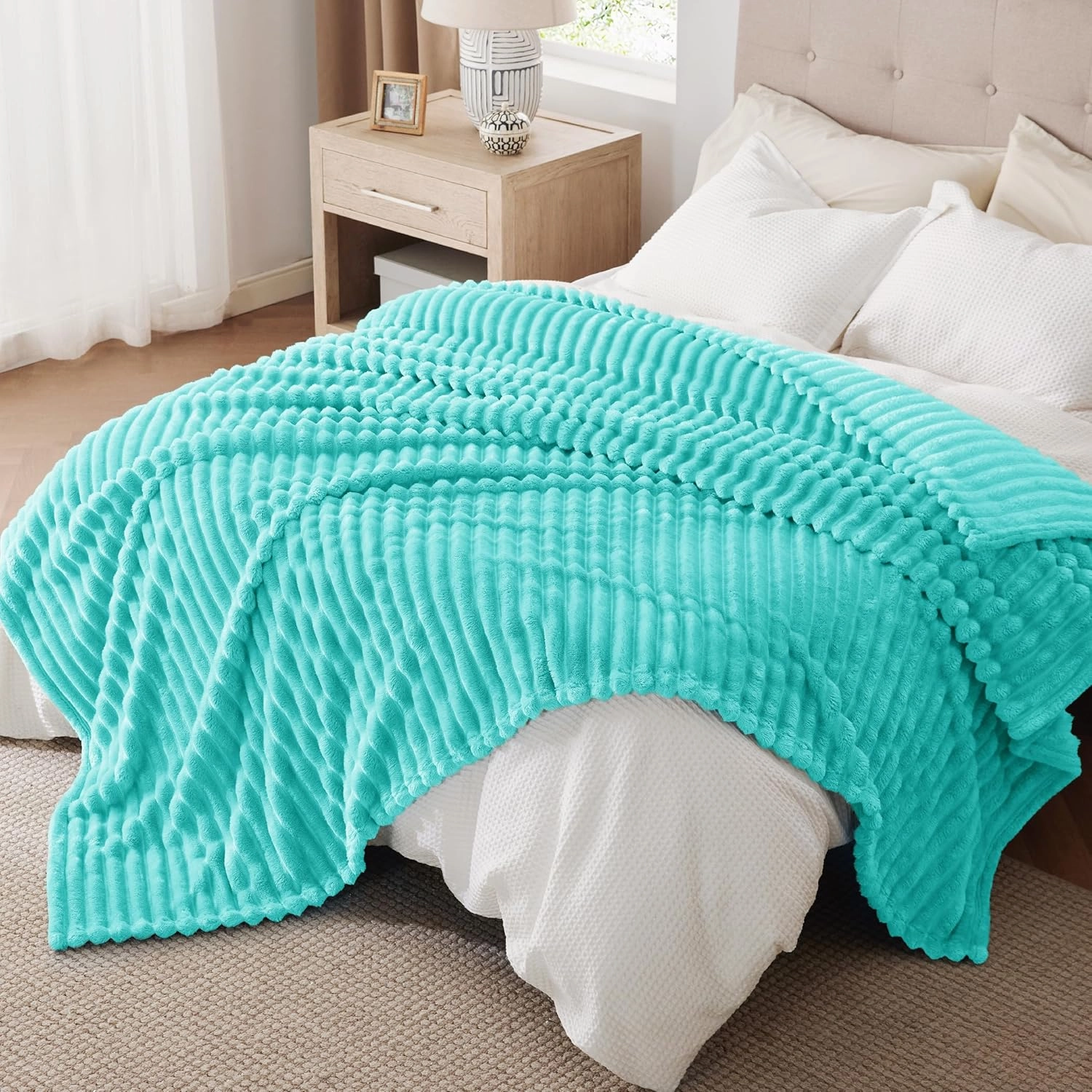 Bedsure Blue Queen Blanket for Bed - GentleSoft Cozy Soft Blankets for Women, Cute Small Fleece Throws for Girls, Birthday Gifts for Women, Mothers Day Decor Gifts for Mom, Blue Fog, 90x90 Inches