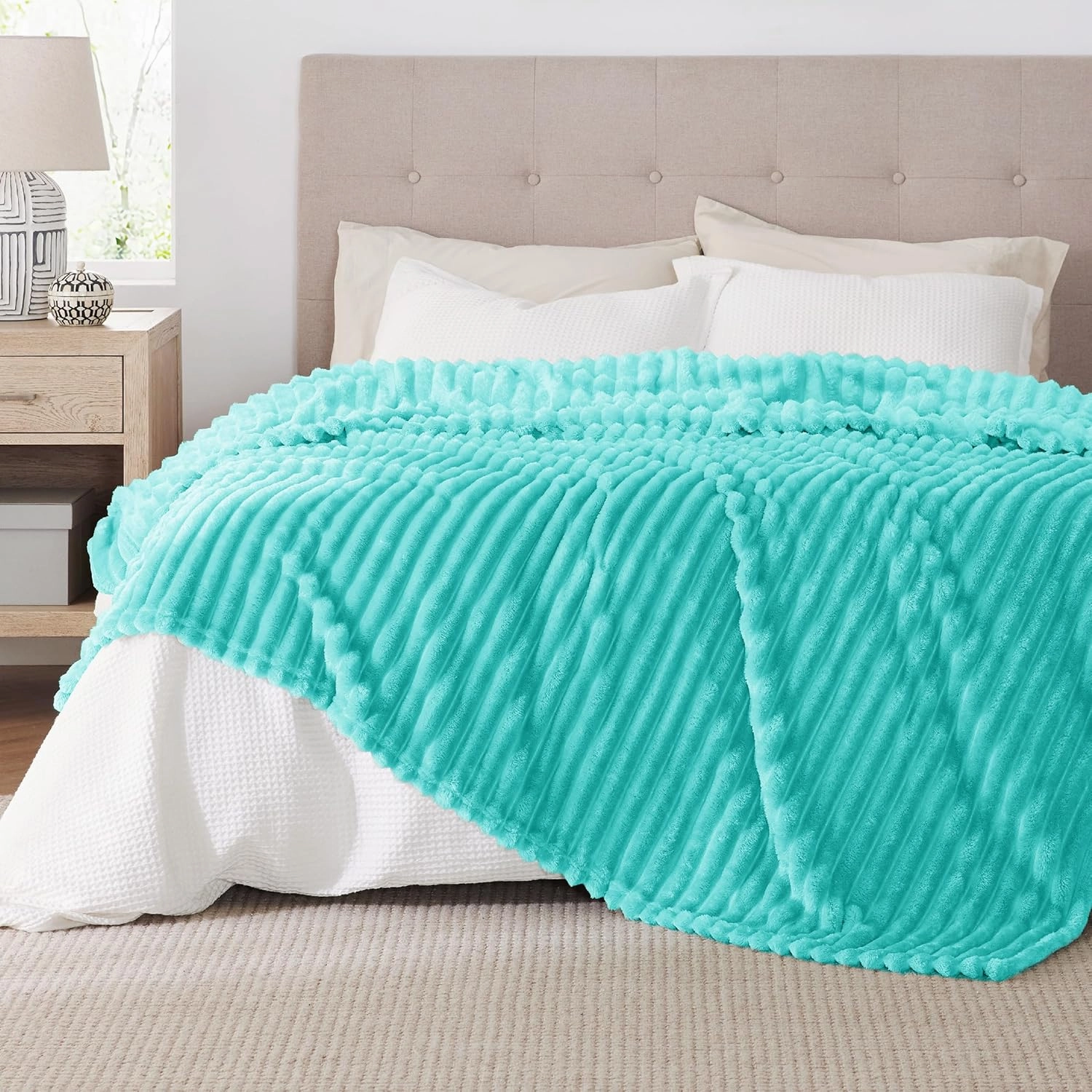 Bedsure Blue Queen Blanket for Bed - GentleSoft Cozy Soft Blankets for Women, Cute Small Fleece Throws for Girls, Birthday Gifts for Women, Mothers Day Decor Gifts for Mom, Blue Fog, 90x90 Inches