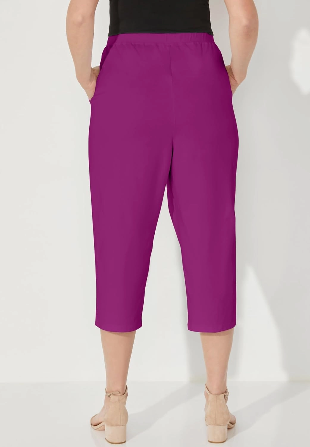 Catherines Women's Plus Size Tall Suprema Capri (with Pockets)