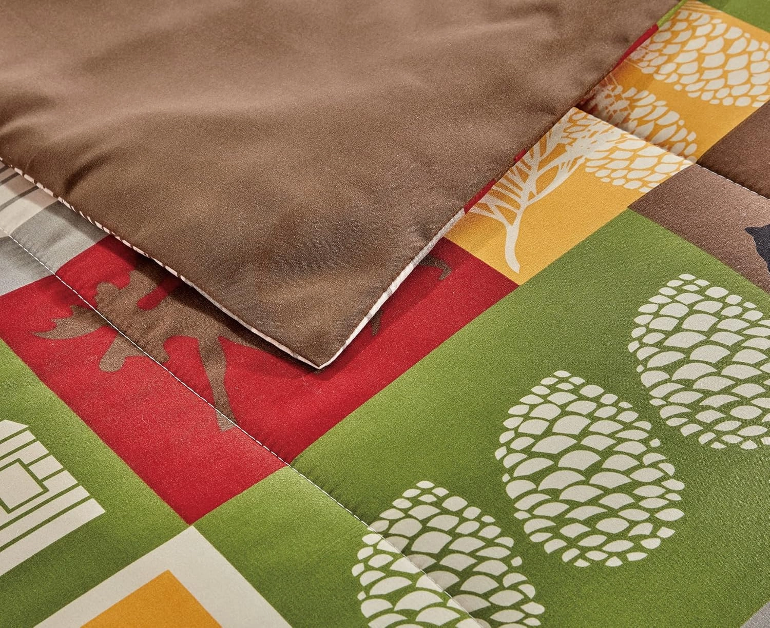 Chezmoi Collection 3-Piece Country Cabin Camping Wildlife Microfiber Printed Comforter Set, Queen Size