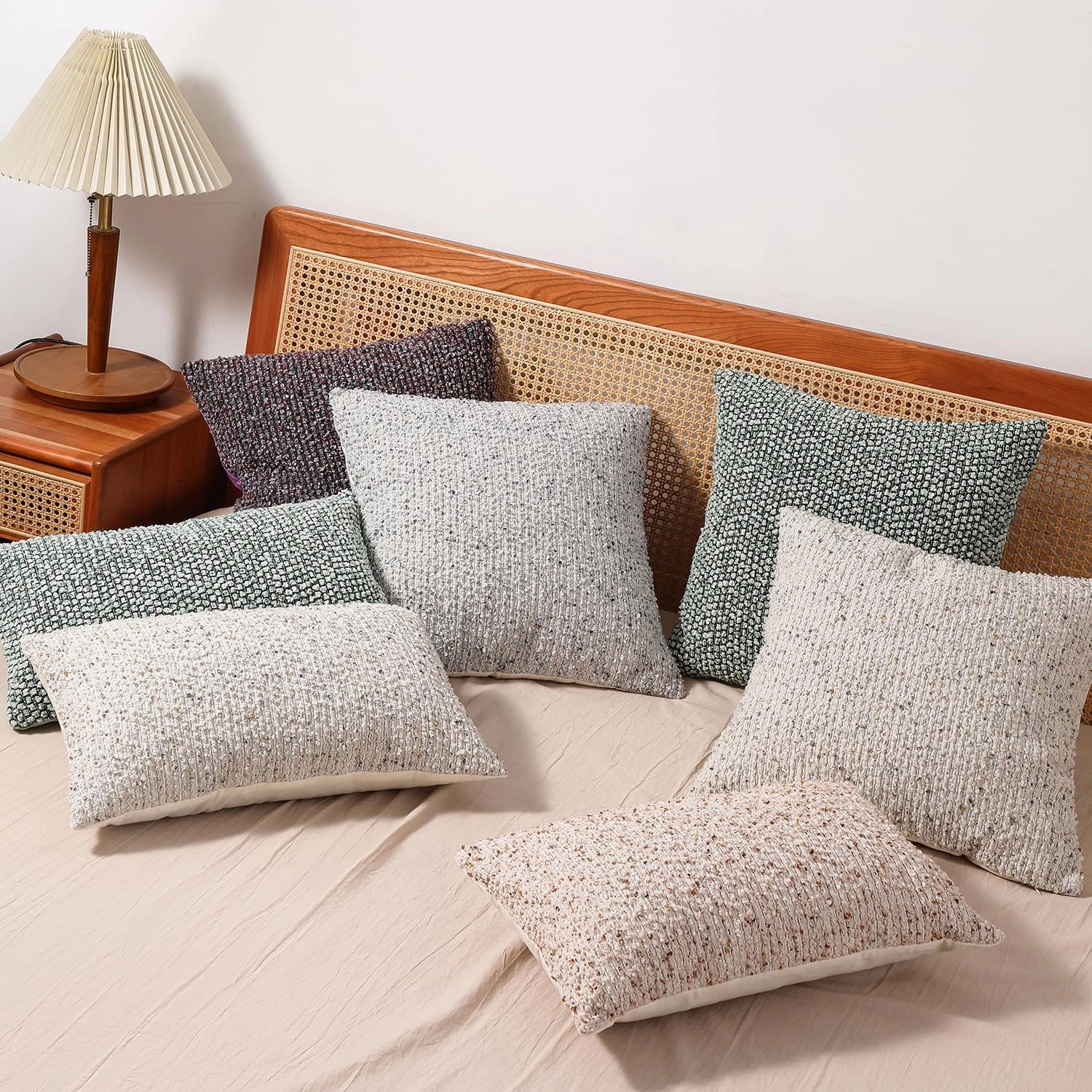 DEZENE Striped Throw Pillow Covers 18x18 Set of 2 Blue Textured Boucle Chic Morden Boho Accent Farmhouse Square Decorative Couch Pillow Covers for Home Decor Bed Sofa Living Room