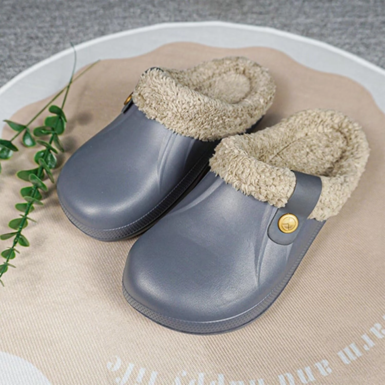 Fur Lined Clogs Waterproof Slippers Fleece Lined Clogs for Women Men Fuzzy Winter Warm Indoor Outdoor Shoes