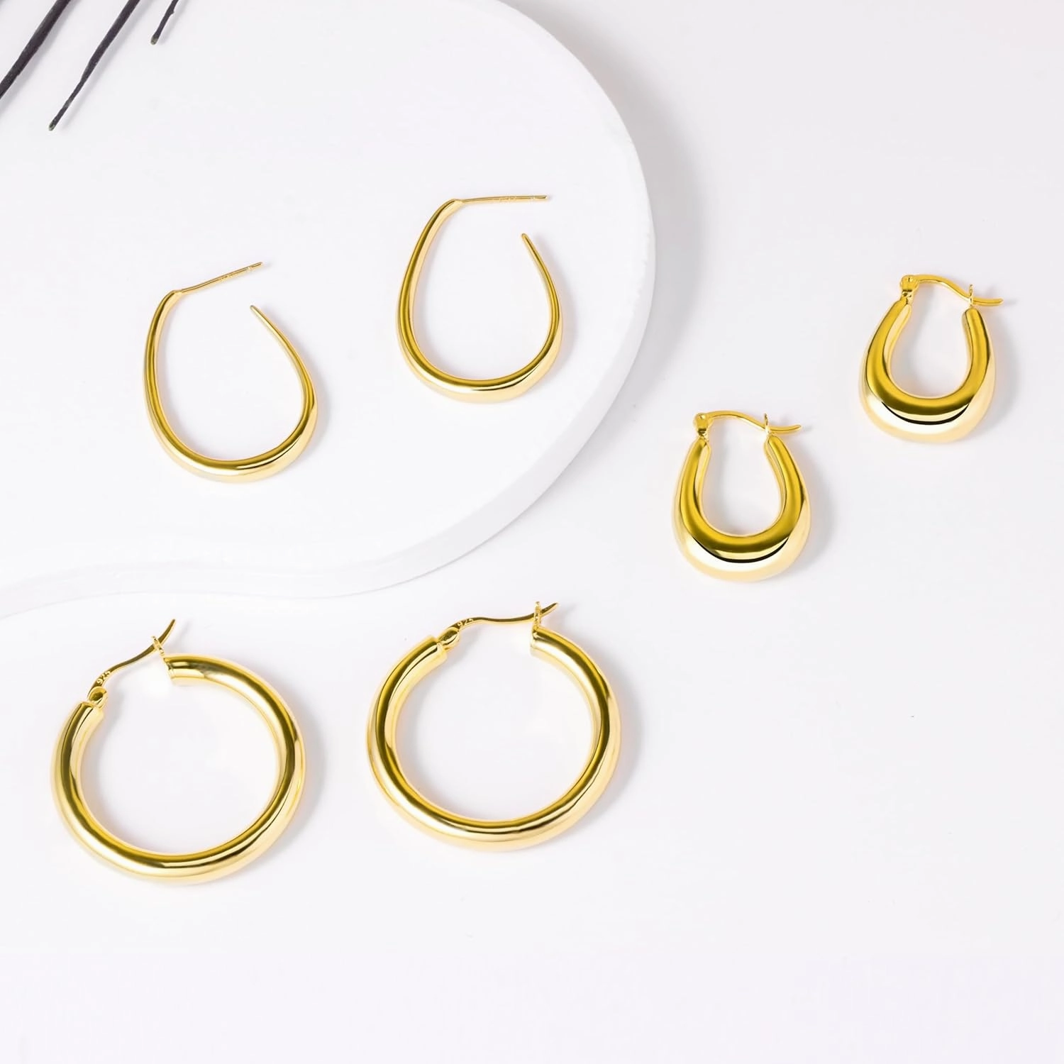 Gold Hoop Earrings for Women Trendy, 18K Gold Vermeil/14K Gold Plated Over 925 Sterling Silver Hypoallergenic Post Earrings Non Tarnish, Lightweight Dainty Statement Jewelry for Girls Mom