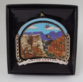 Grand Canyon Ornament Souvenir Color Brass Black Leatherette Gift Box Personalize w Year Charm