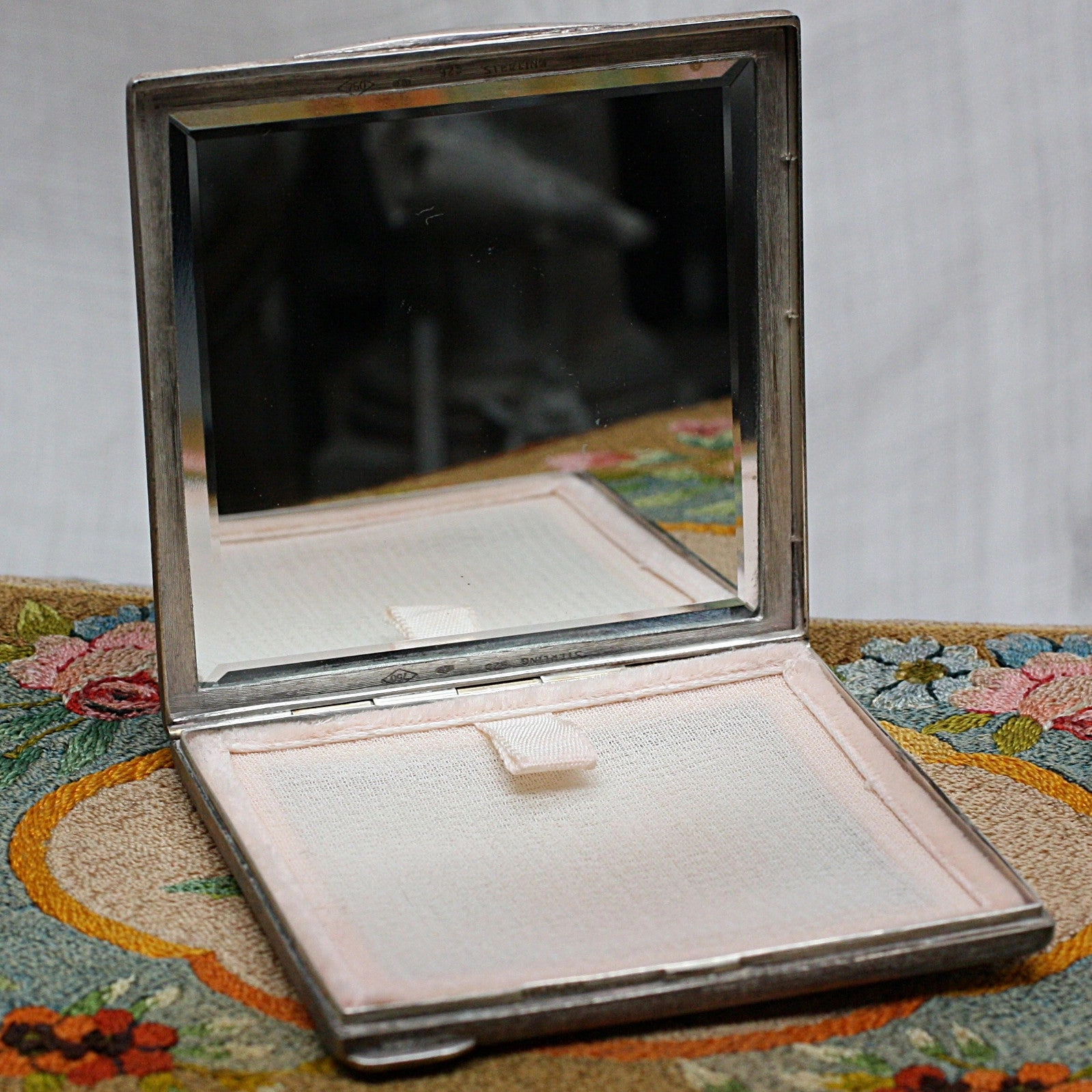 Gucci Sterling Compact