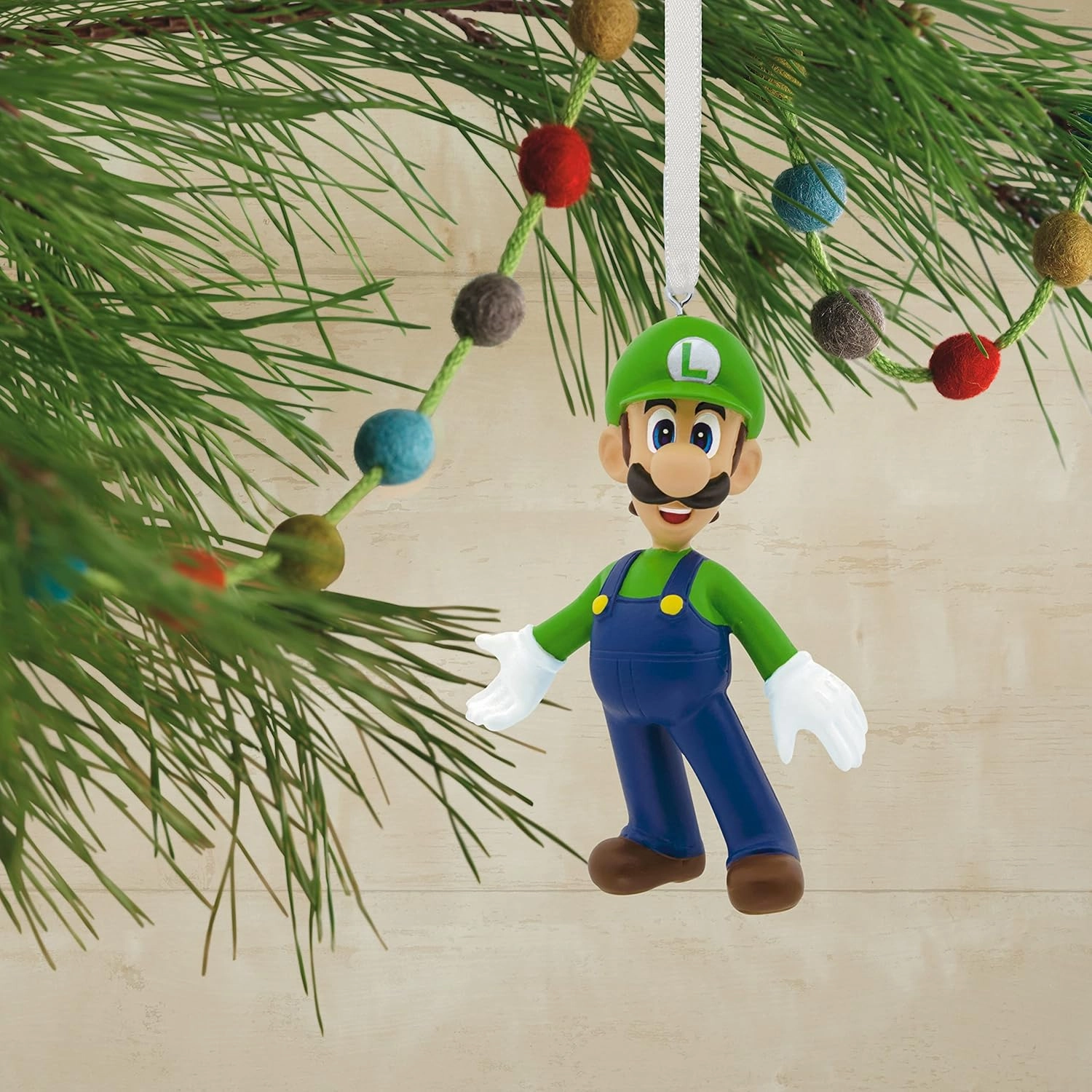 Hallmark Nintendo Super Mario Luigi Resin Christmas Ornament