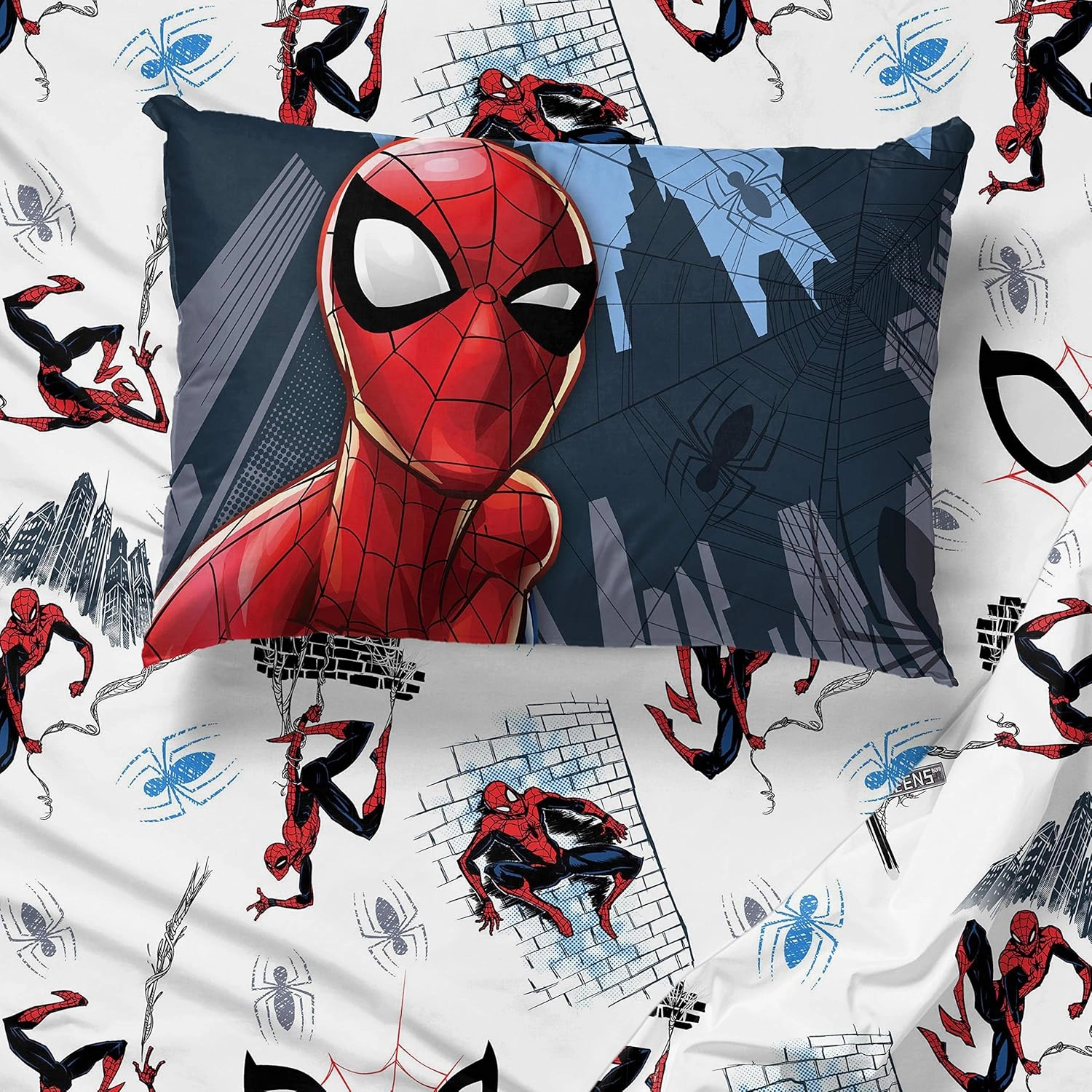 Jay Franco Marvel Spiderman Crawl Full Sheet Set - 4 Piece Set Super Soft and Cozy Kid’s Bedding - Fade Resistant Microfiber Sheets (Official Marvel Product)