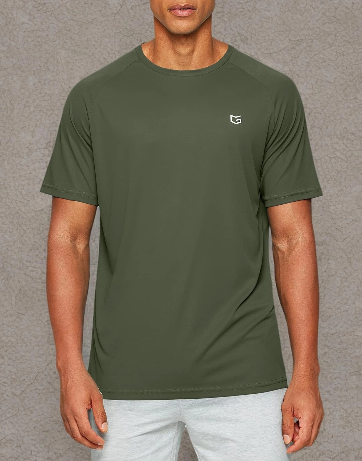 Men's Dry Fit Short Sleeve T-Shirt Crewneck Lightweight Tee Shirts for Men Workout Athletic Casual