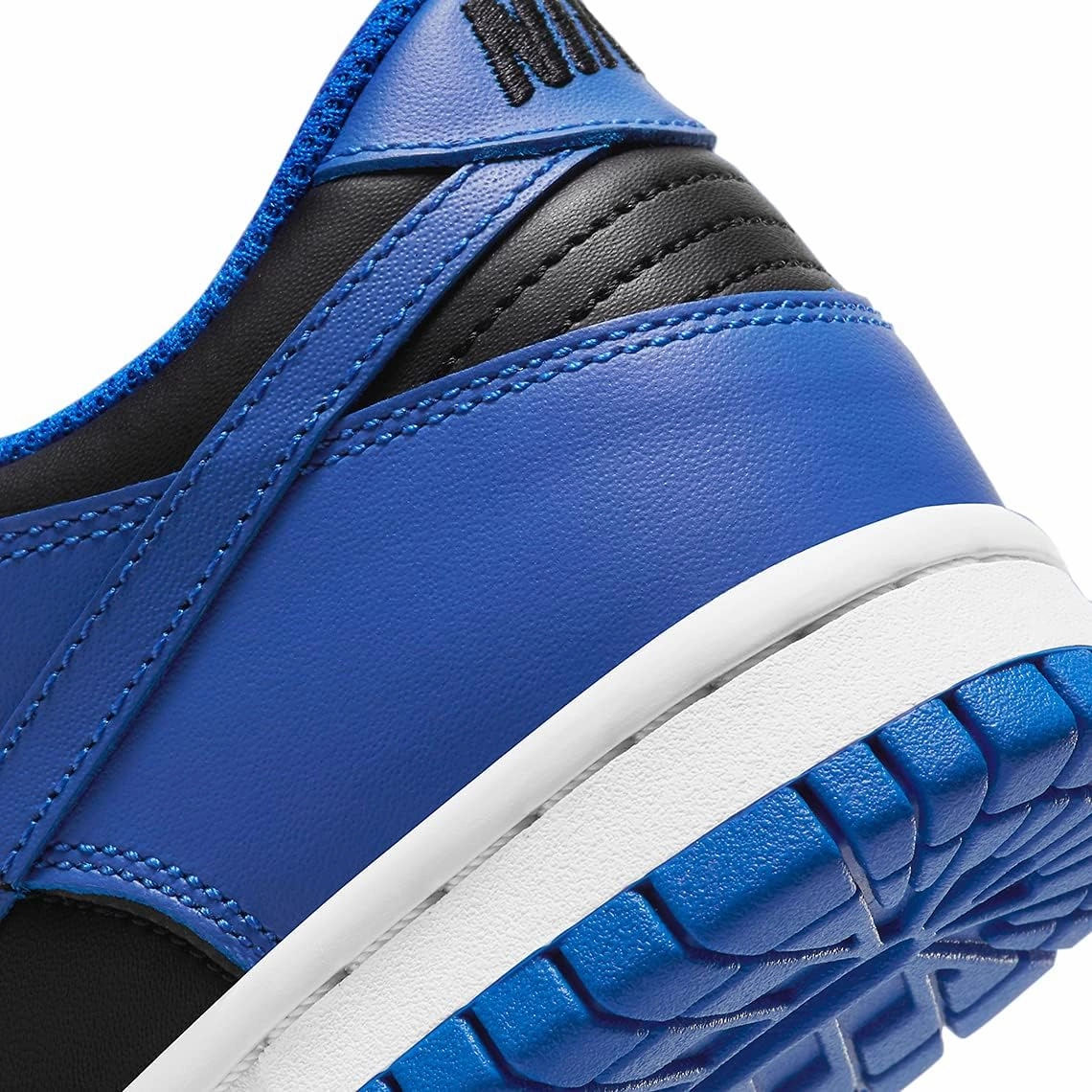 Nike Unisex-Child Basketball Shoe