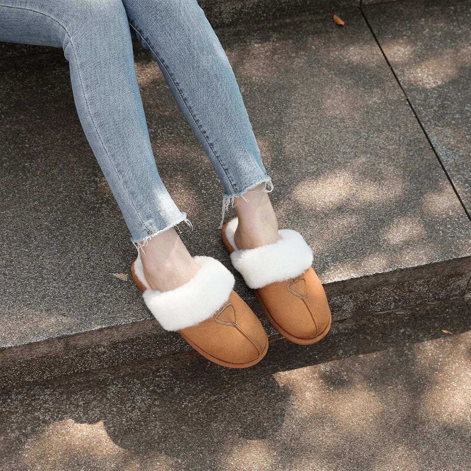 Parlovable Womens Fuzzy Slippers Memory Foam Suede House Slippers Faux Fur Indoor Outdoor Shoes