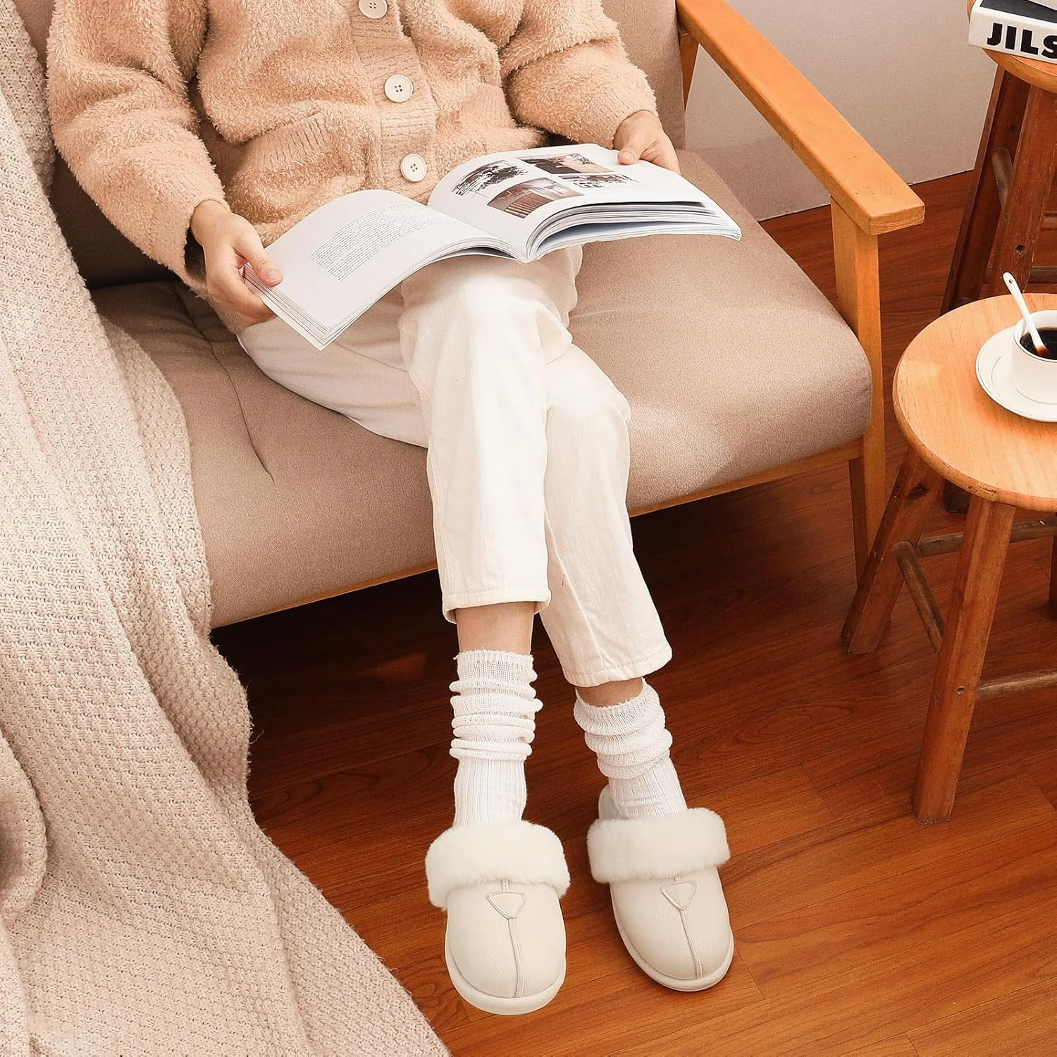 Parlovable Womens Fuzzy Slippers Memory Foam Suede House Slippers Faux Fur Indoor Outdoor Shoes