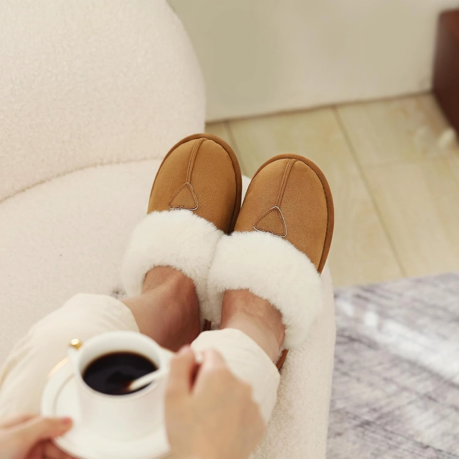 Parlovable Womens Fuzzy Slippers Memory Foam Suede House Slippers Faux Fur Indoor Outdoor Shoes