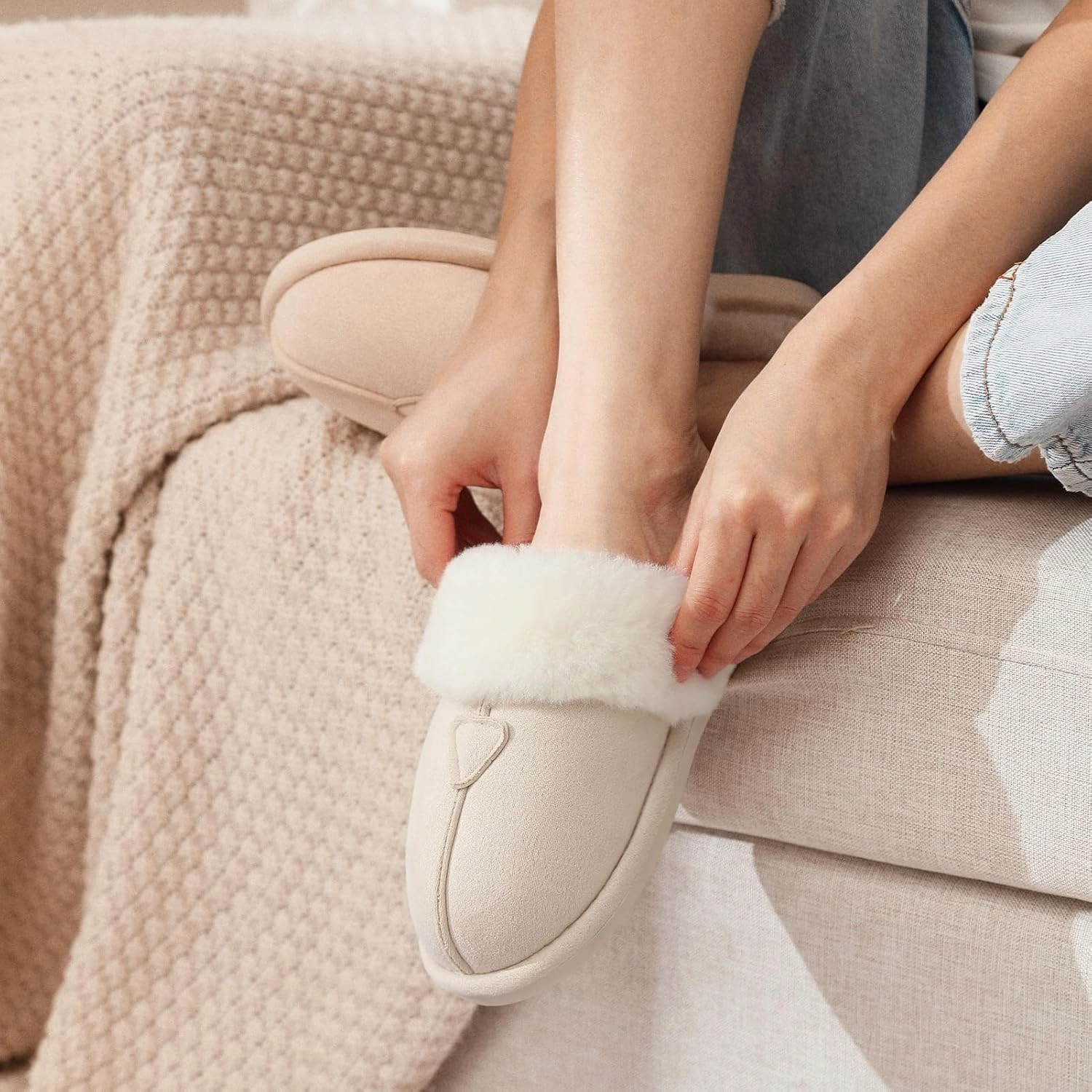 Parlovable Womens Fuzzy Slippers Memory Foam Suede House Slippers Faux Fur Indoor Outdoor Shoes