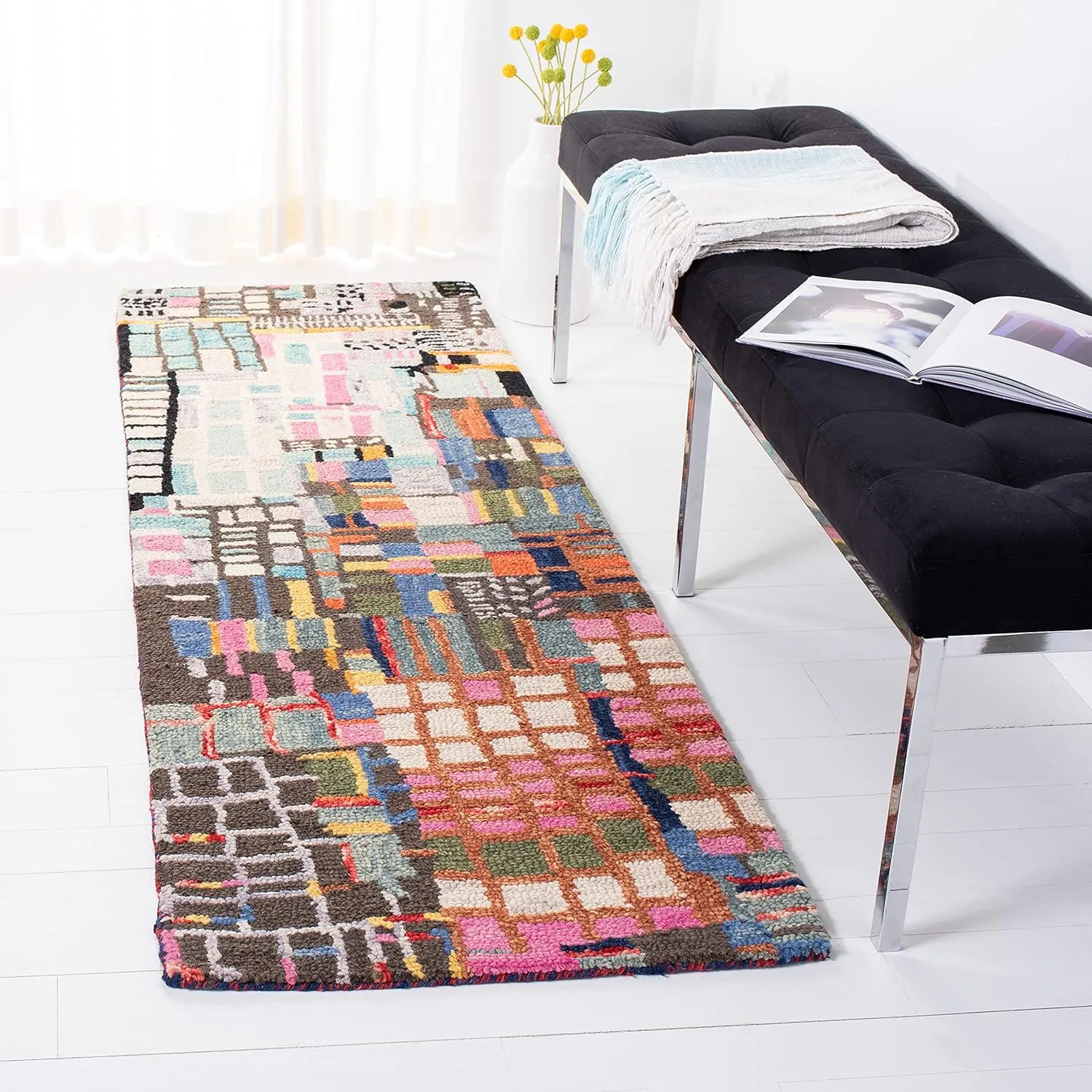 SAFAVIEH Aspen Collection Runner Rug - 2'3" x 7', Ivory & Black, Handmade Boho Abstract Wool, Ideal for High Traffic Areas in Living Room, Bedroom (APN517A)