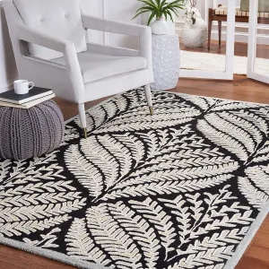 SAFAVIEH Capri Collection Area Rug - 5' x 8', Black & Ivory, Handmade Wool, Ideal for High Traffic Areas in Living Room, Bedroom (CPR208Z)
