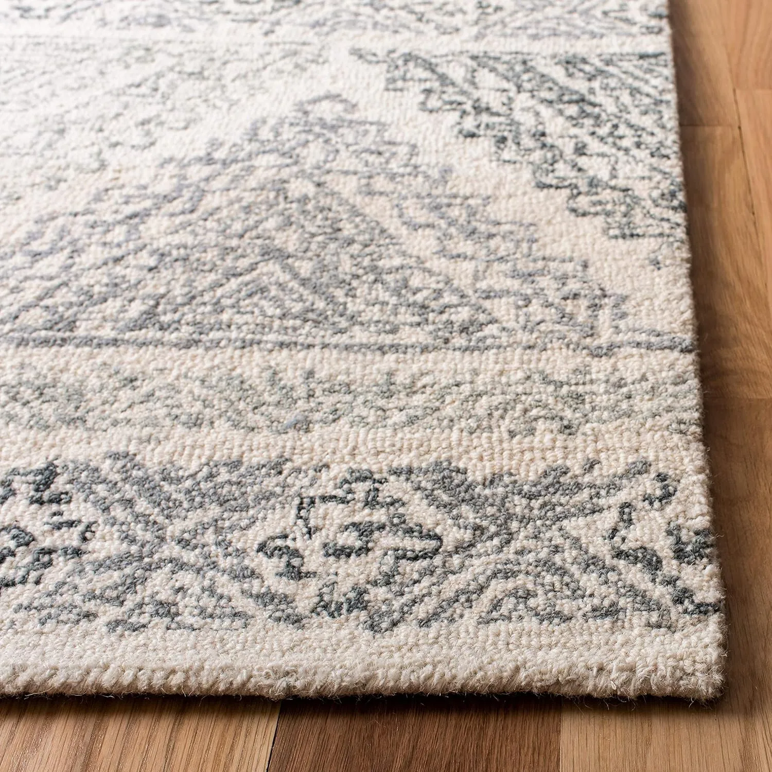 SAFAVIEH Micro-Loop Collection Runner Rug - 2'3" x 7', Ivory & Grey, Handmade Moroccan Boho Wool, Ideal for High Traffic Areas in Living Room, Bedroom (MLP206A)