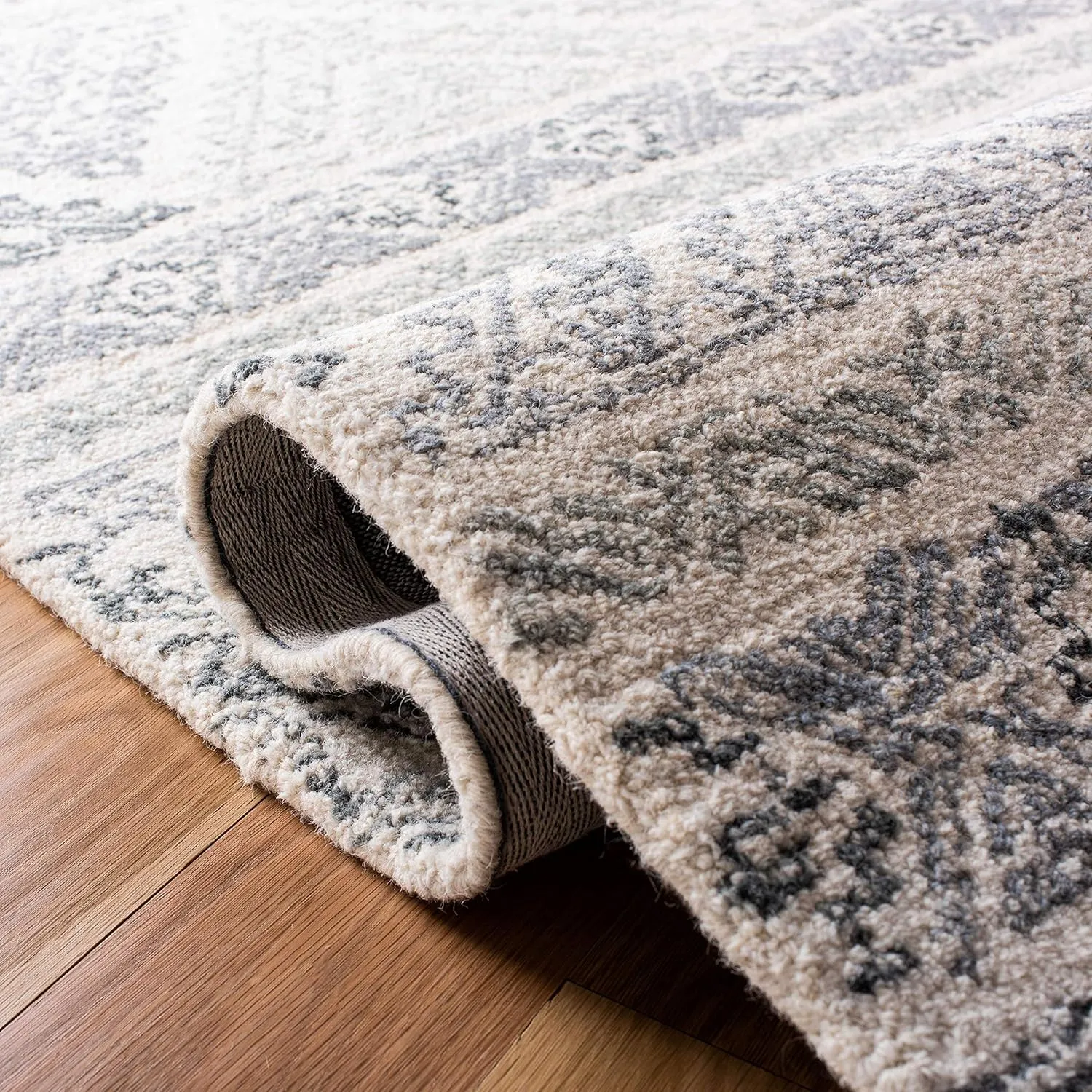 SAFAVIEH Micro-Loop Collection Runner Rug - 2'3" x 7', Ivory & Grey, Handmade Moroccan Boho Wool, Ideal for High Traffic Areas in Living Room, Bedroom (MLP206A)