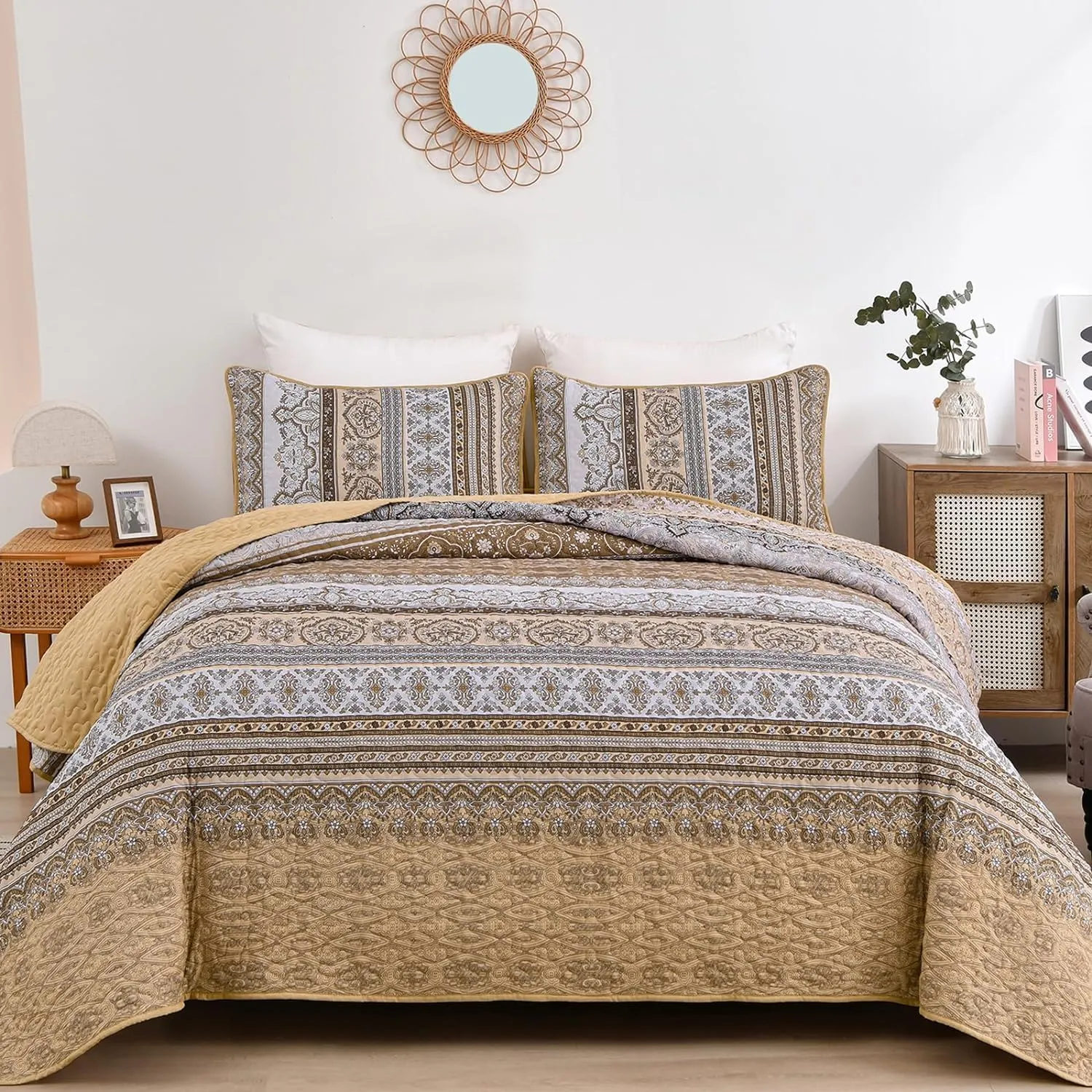 WONGS BEDDING Brown Quilt Set King Size, Bohemian Stripe 3 Pieces Quilts Bedspread Set Boho Lightweight Microfiber All Season Bedding Coverlet Set for Queen Bed (104"x90")