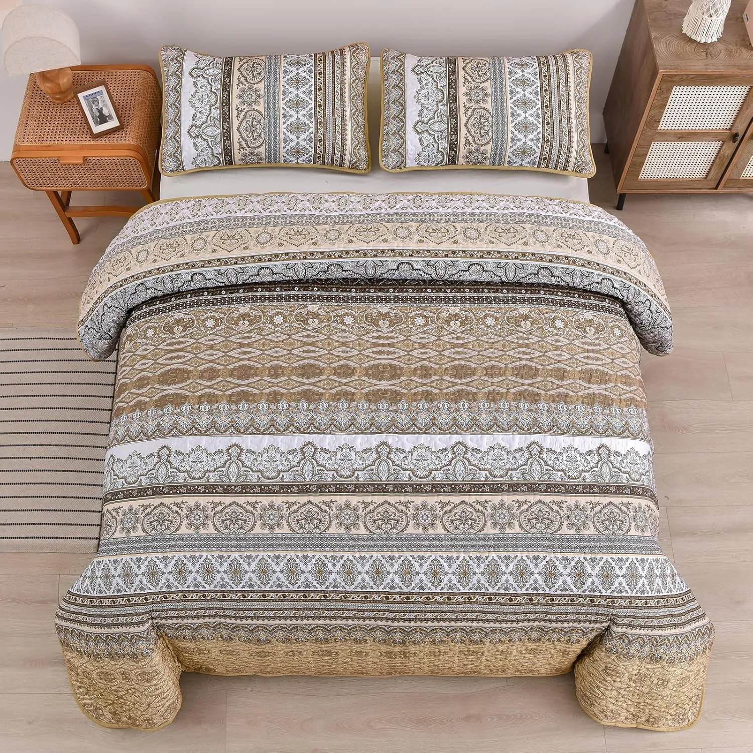 WONGS BEDDING Brown Quilt Set King Size, Bohemian Stripe 3 Pieces Quilts Bedspread Set Boho Lightweight Microfiber All Season Bedding Coverlet Set for Queen Bed (104"x90")